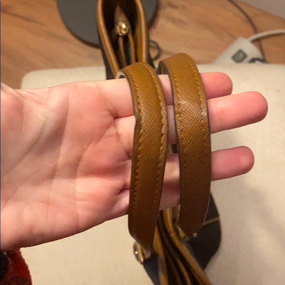 Michael Kors nylon tote - Picture 2 of 6